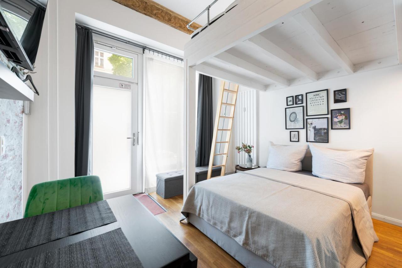 The Koburger Vh, Studio For Up To 4 With High Bed Berlin Exteriör bild